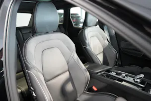 Volvo XC60 2.0 T6 TE Ultimate Dark eAWD