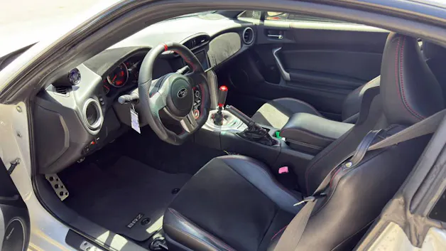Subaru BRZ 2.0R