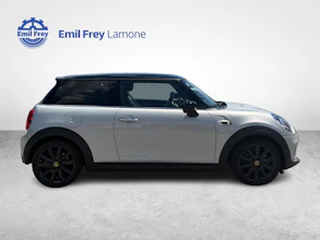https://vehicle.imgix.net/4359063/8ab1b540-6aab-4d49-91ca-bcac2bff6edb.jpg