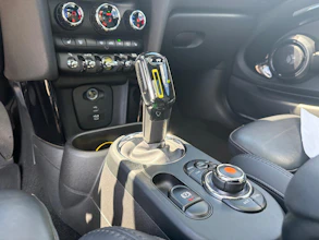 https://vehicle.imgix.net/4359063/931be9d5-1935-4659-8e6f-c70844fc4401.jpg