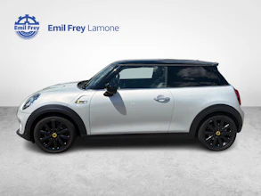 https://vehicle.imgix.net/4359063/a2c3c3a0-5539-4dfa-9a4b-ae39007b553f.jpg