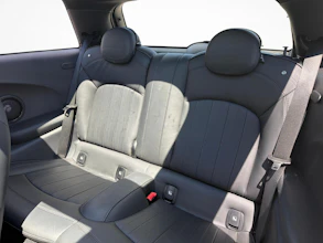https://vehicle.imgix.net/4359063/f991eb64-11b6-4e6e-932a-131019cf7424.jpg