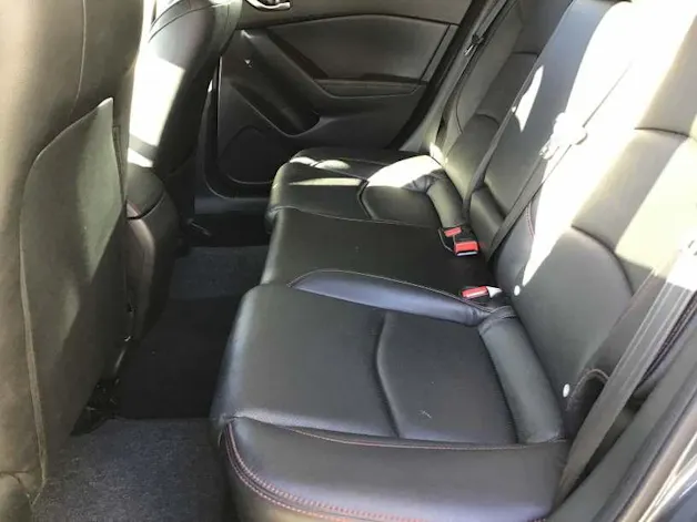 Mazda 3 2.2 D Revolution