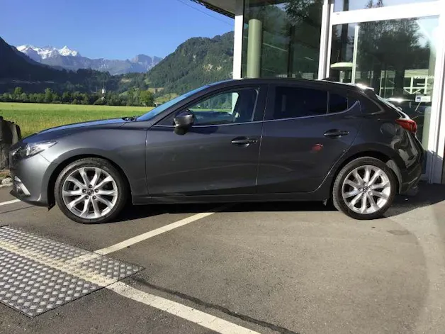 Mazda 3 2.2 D Revolution