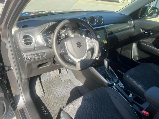 Suzuki Vitara 1.4 T Sakura Top Hybrid 4x4