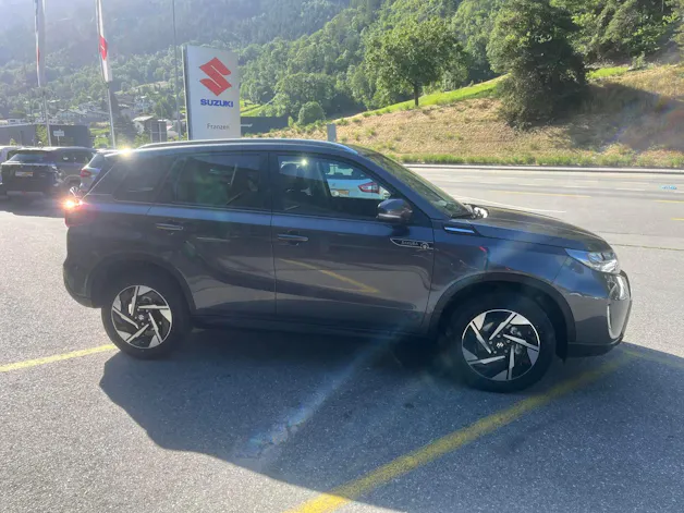Suzuki Vitara 1.4 T Sakura Top Hybrid 4x4