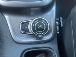 Suzuki Vitara 1.4 T Sakura Top Hybrid 4x4