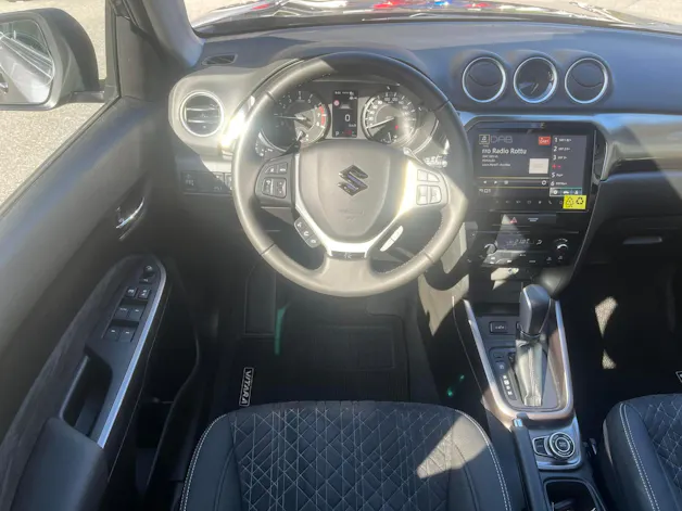 Suzuki Vitara 1.4 T Sakura Top Hybrid 4x4