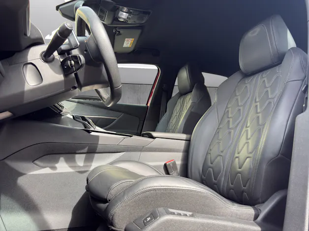 PEUGEOT 3008 1.6 THP Allure