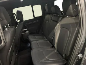 Land Rover Defender 110 3.0 D I6 S