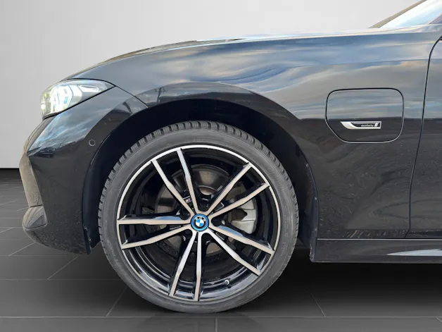 BMW 320e M-Sport xDrive Touring