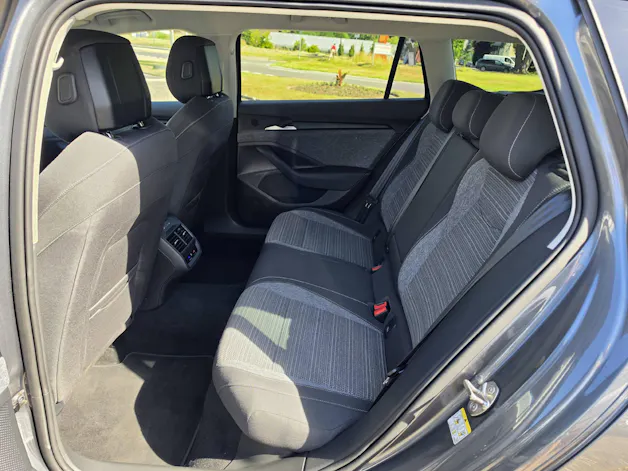 Škoda Superb Combi 2.0 TDI Selection 4x4 DSG