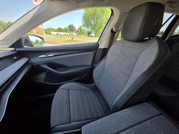 Škoda Superb Combi 2.0 TDI Selection 4x4 DSG