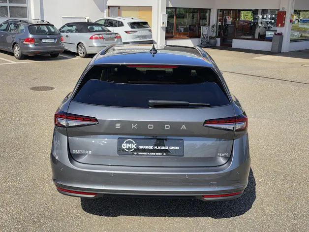 Škoda Superb Combi 2.0 TDI Selection 4x4 DSG