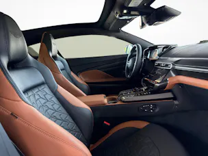 Aston Martin Vanquish 5.2 V12 Bi-Turbo