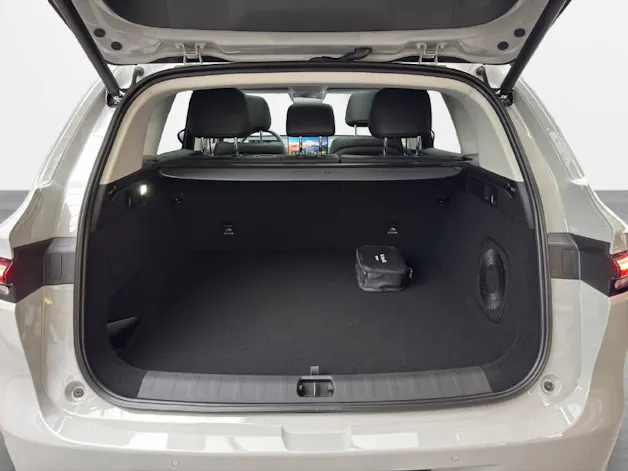Leapmotor C10 EV Design AWD