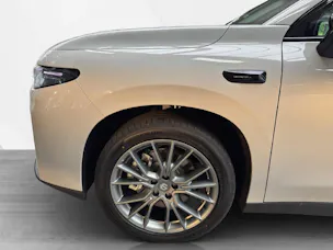 Leapmotor C10 EV Design AWD