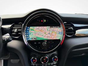 https://vehicle.imgix.net/4359230/c61a9e06-f799-47a4-a2ee-0f749f2bcc16.jpg