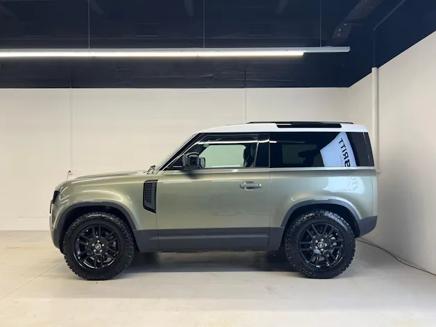 Land Rover Defender 90 3.0 D I6 250 SE