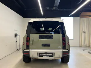 Land Rover Defender 90 3.0 D I6 250 SE