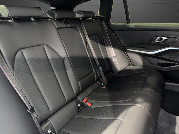 BMW 330e xDrive Touring M Sport