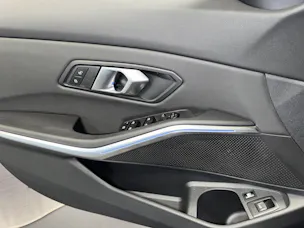 BMW 330e xDrive Touring M Sport