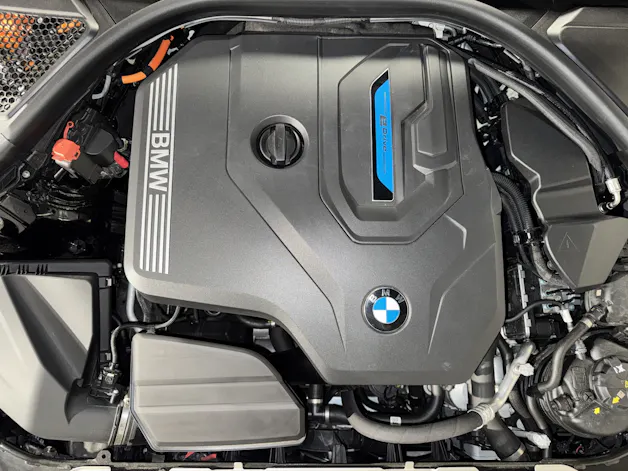 BMW 330e xDrive Touring M Sport
