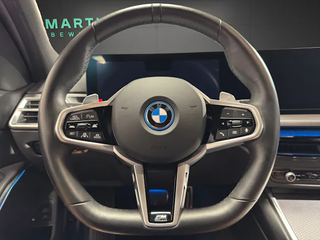 BMW 330e xDrive Touring M Sport