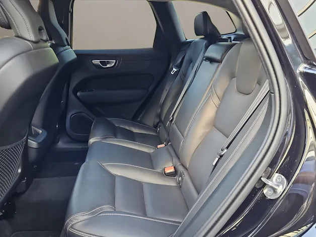 Volvo XC60 2.0 B5 MH Plus Dark AWD