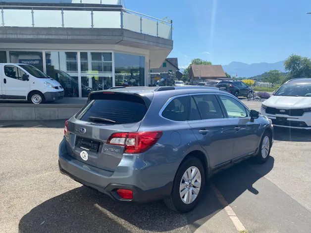 Subaru Outback 2.5i Swiss
