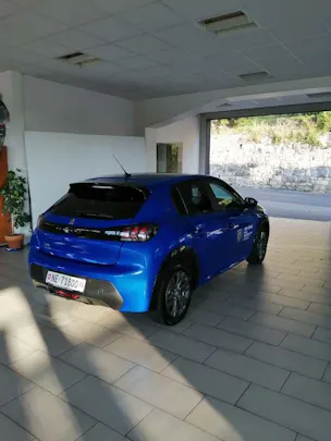 Peugeot 208 e-Active Pack