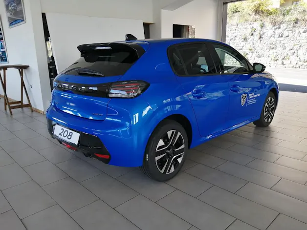 Peugeot 208 1.2 Hybrid Allure