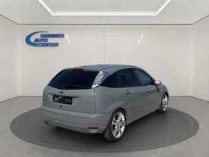 Ford Focus 2.0i 16V ST170