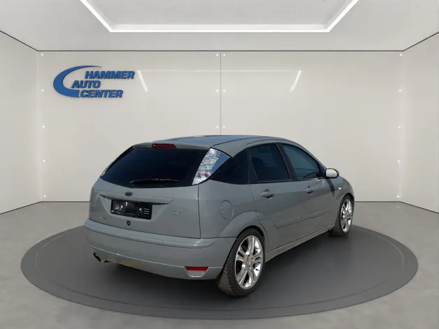 Ford Focus 2.0i 16V ST170