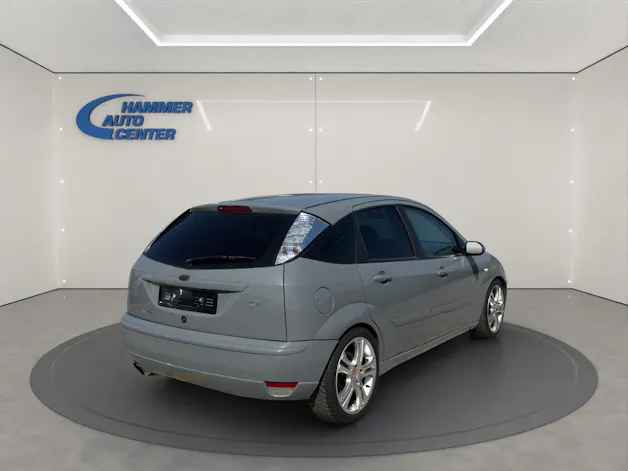 Ford Focus 2.0i 16V ST170
