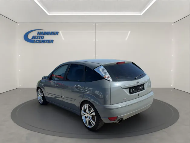 Ford Focus 2.0i 16V ST170