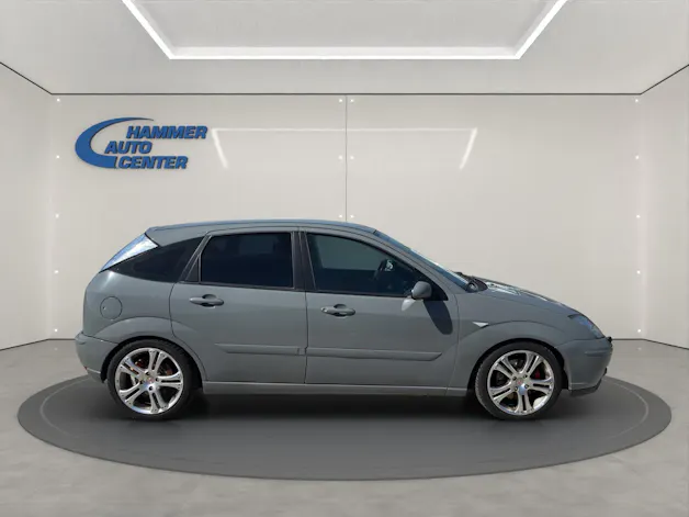 Ford Focus 2.0i 16V ST170