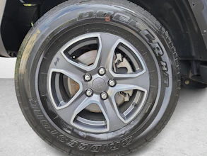 https://vehicle.imgix.net/4359420/36e22d61-1da6-4d41-874c-b1031bbce012.jpg