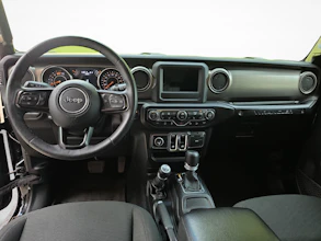 https://vehicle.imgix.net/4359420/858c1321-afe3-46f6-9d94-bbbbb0e53c0d.jpg