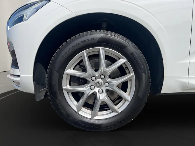 Volvo XC60 2.0 B4 MH Momentum AWD