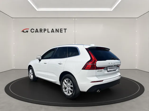 Volvo XC60 2.0 B4 MH Momentum AWD
