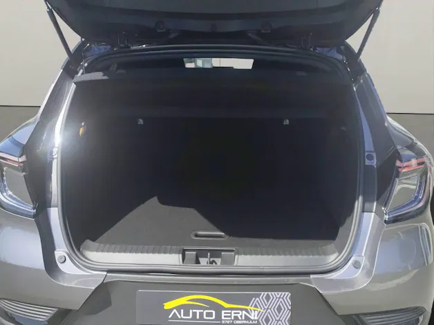 Renault Captur 1.8 E-Tech techno