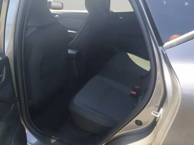 Renault Captur 1.8 E-Tech techno