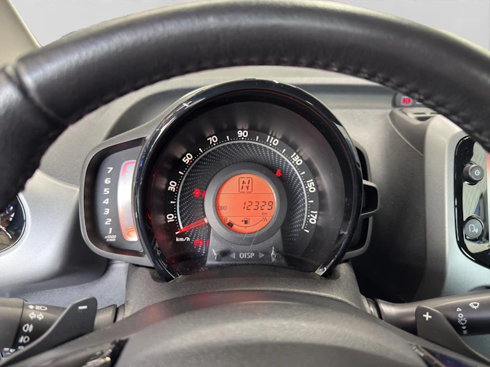image du véhicule TOYOTA AYGO