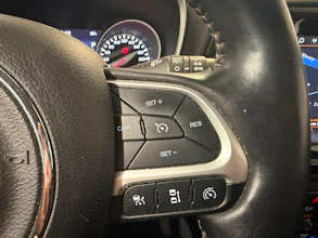 https://vehicle.imgix.net/4359515/34713c07-377a-4d3f-b608-53691a2cbff3.jpeg