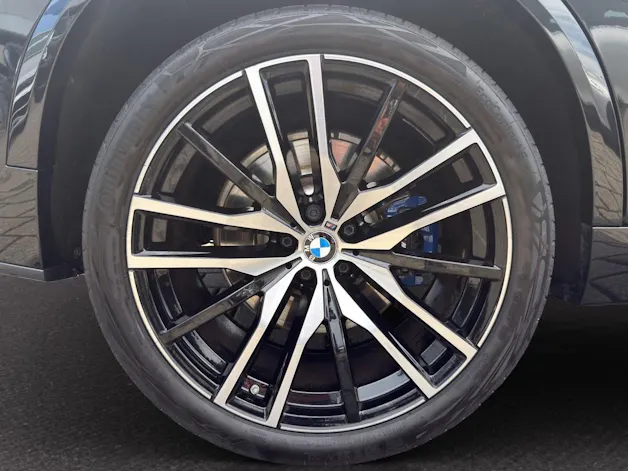 BMW X5 M50i xDrive