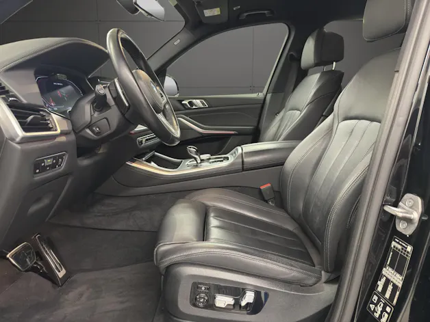 BMW X5 M50i xDrive