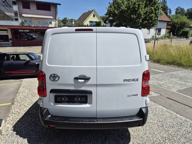Toyota PROACE Van L2 75KWh Medium Active
