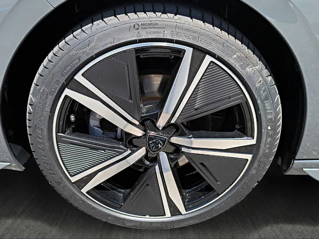 Peugeot 308 SW 1.2 Hybrid GT