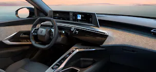 PEUGEOT 5008 e-Allure AWD